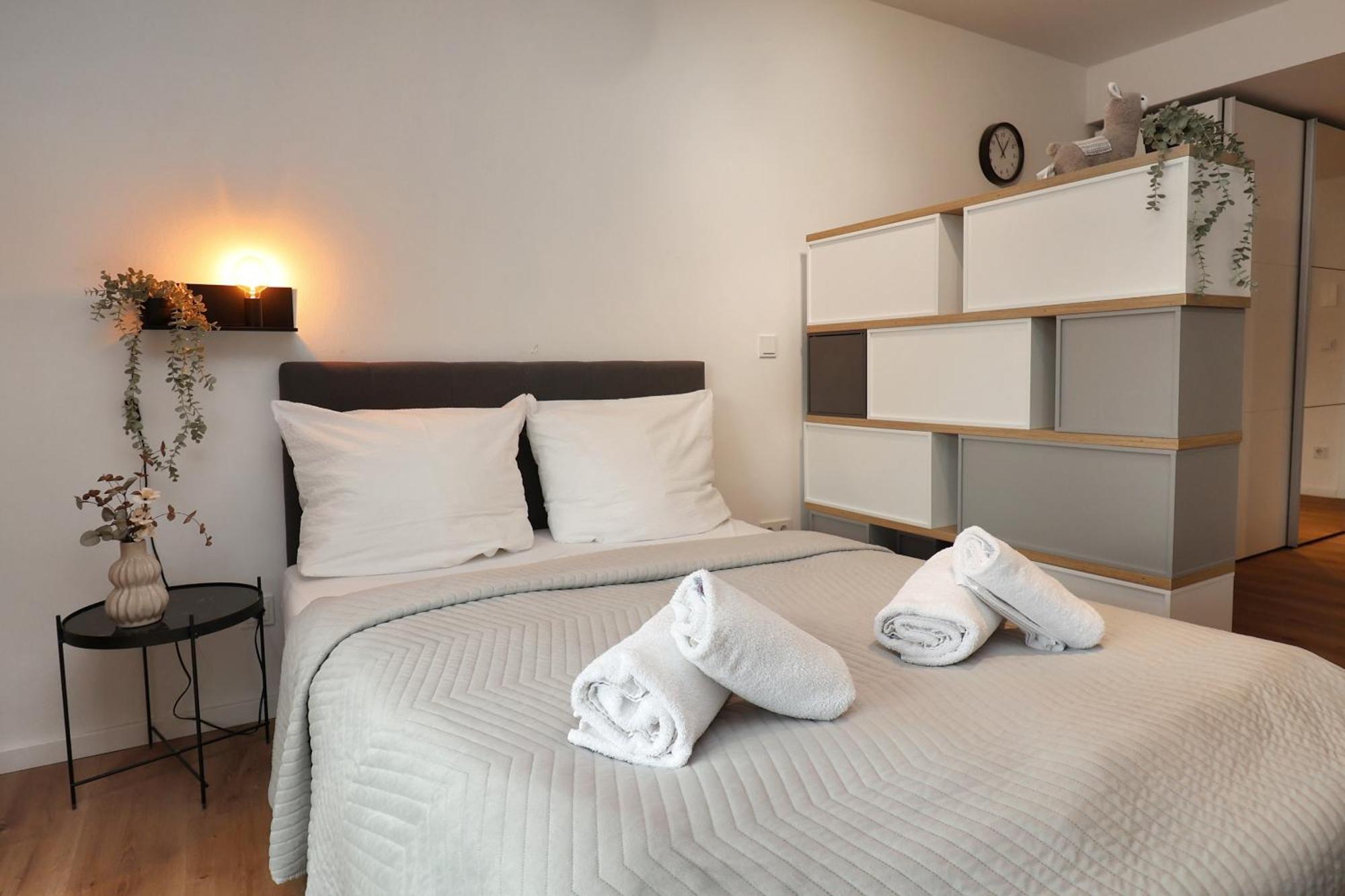 Helloyou Apartments インゲルハイム・アム・ライン エクステリア 写真